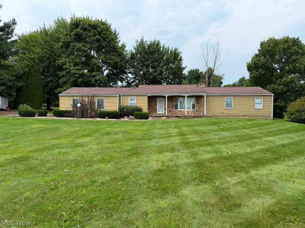 8311 S Elyria Road Property Photo 1