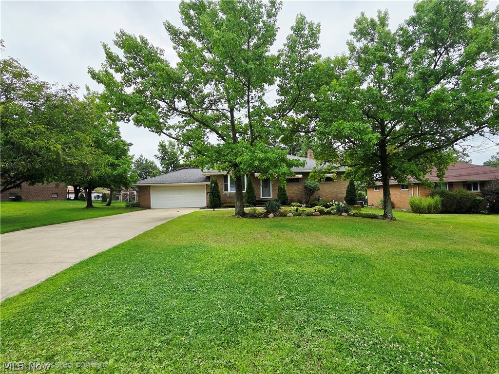 185 Briarleigh Drive Property Photo 1