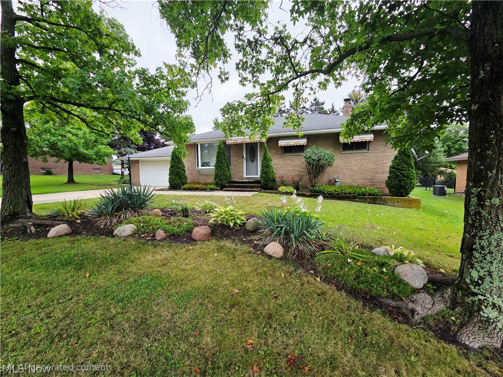 185 Briarleigh Drive Property Photo 2