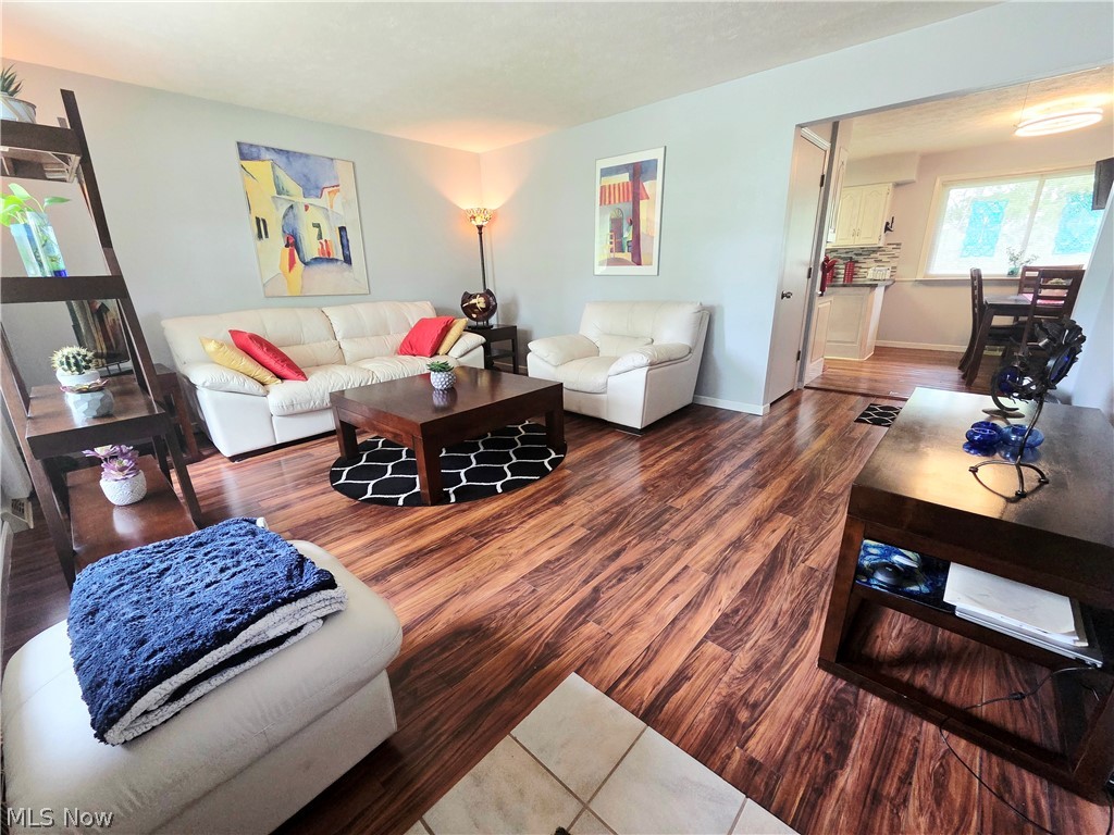 185 Briarleigh Drive Property Photo 3