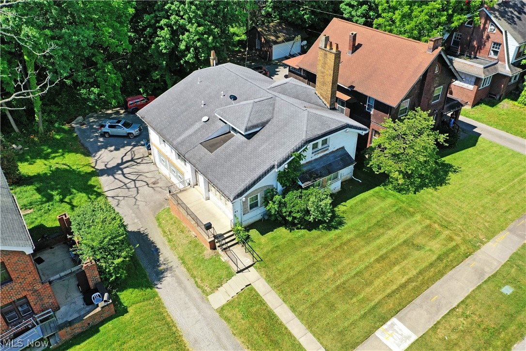 21 Indiana Avenue Property Photo 1