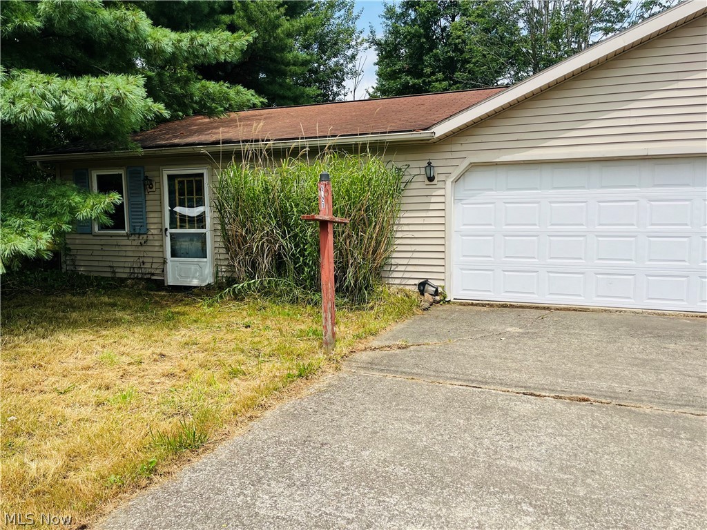 5921 Pine Street Property Photo 2