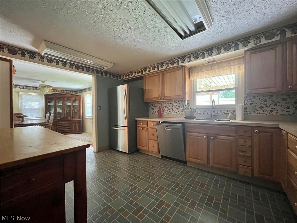 5921 Pine Street Property Photo 18