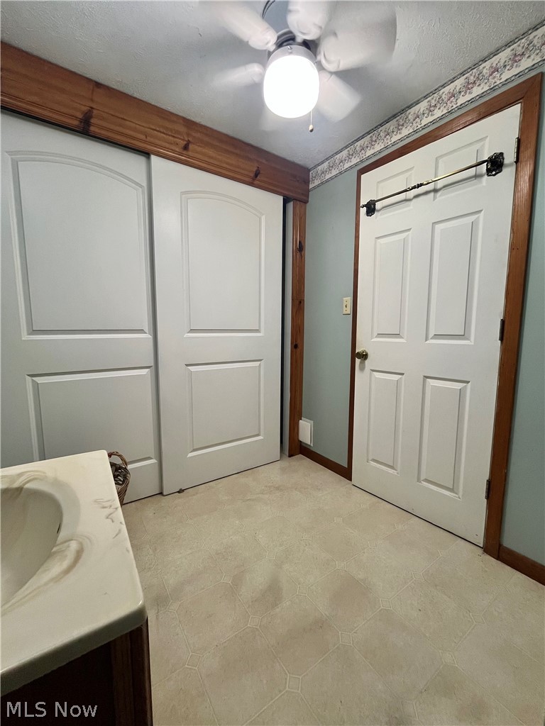 5921 Pine Street Property Photo 25