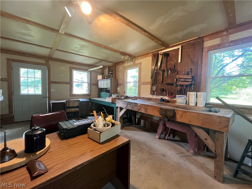 5921 Pine Street Property Photo 44