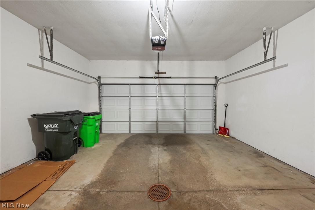 717 E 240th Street Property Photo 18