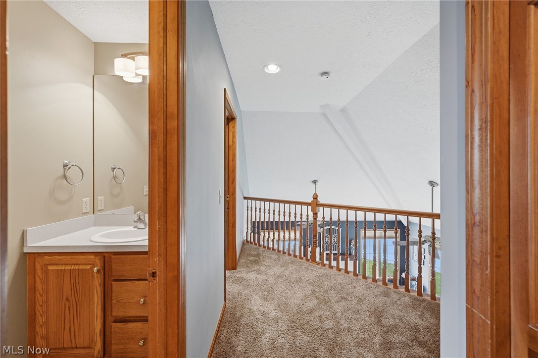 46787 Middle Ridge Road Property Photo 29