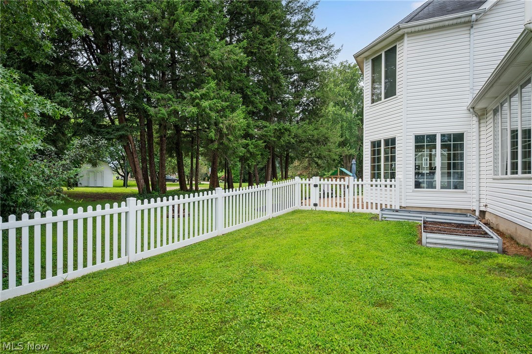 46787 Middle Ridge Road Property Photo 43