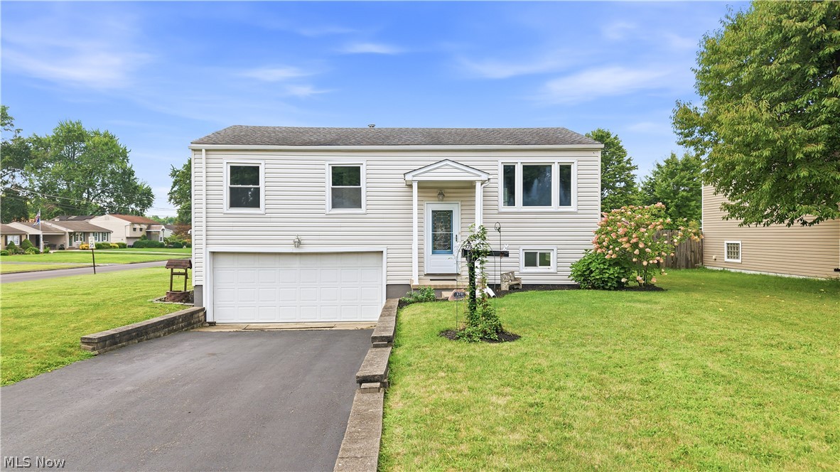 378 Dehoff Drive Property Photo 1