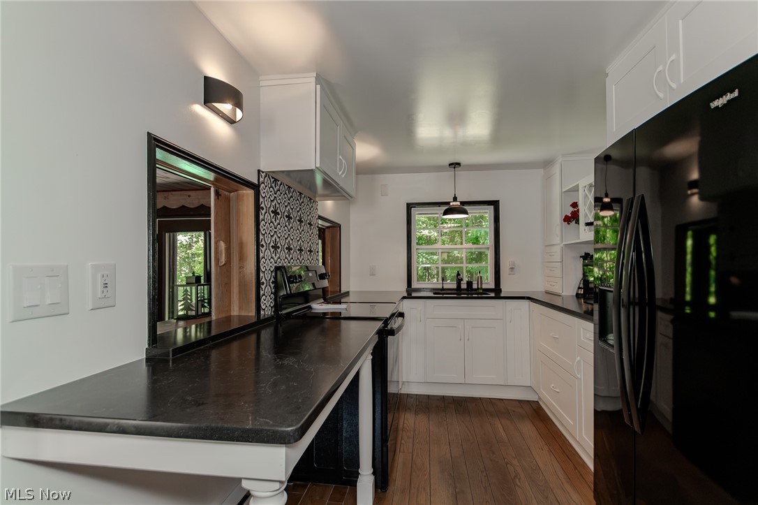 37075 Skyline Drive Property Photo 5