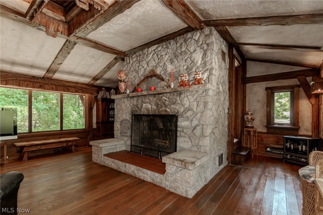 37075 Skyline Drive Property Photo 9