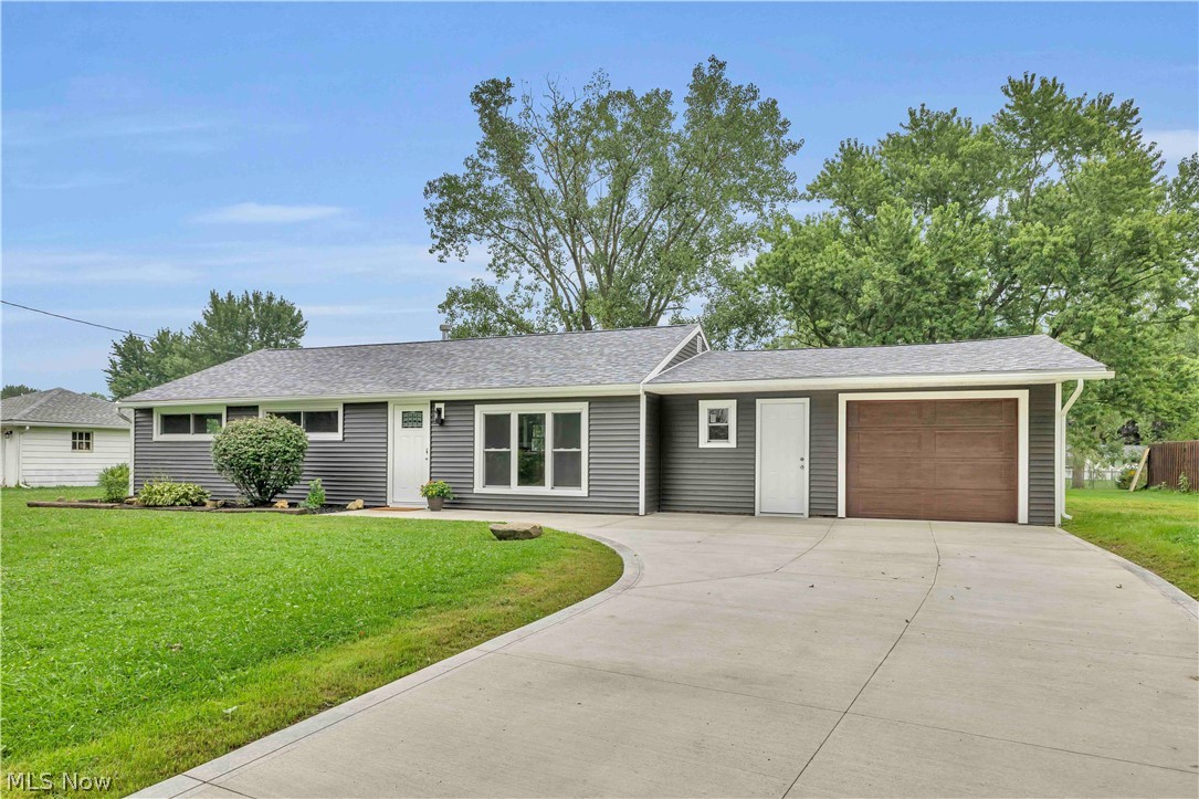9236 Root Drive Property Photo 2