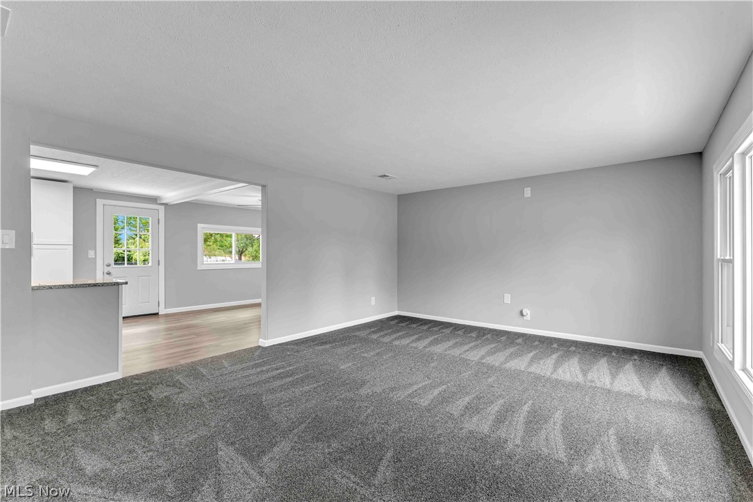 9236 Root Drive Property Photo 4