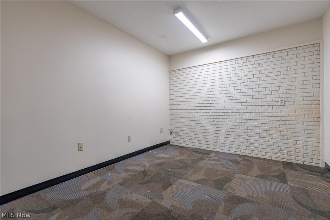 1235 E Tallmadge Avenue Property Photo 20