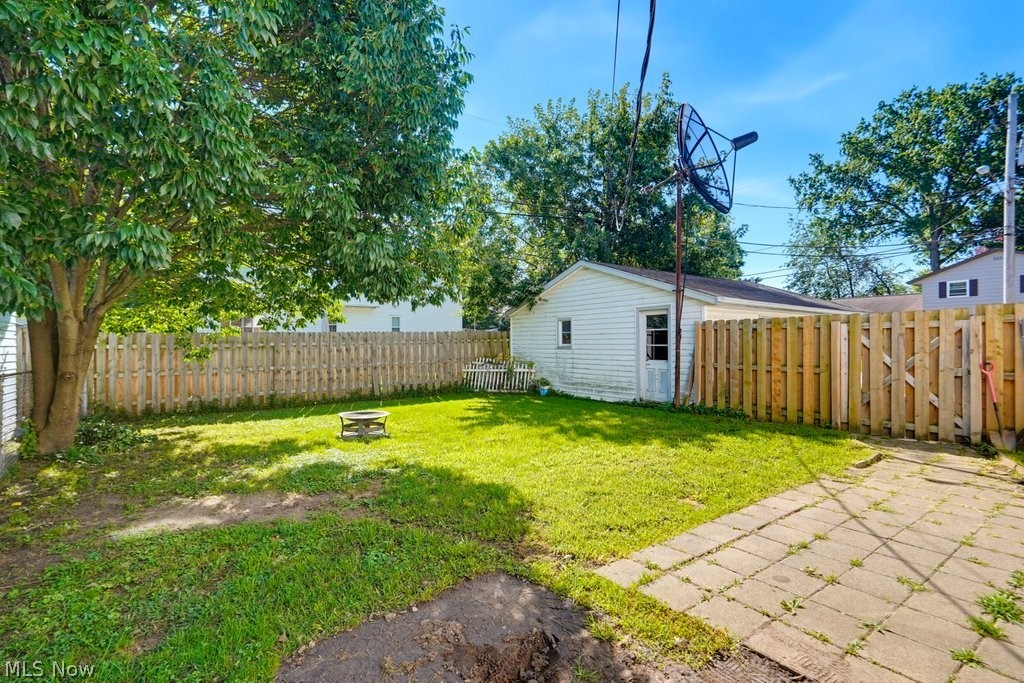1295 Mohegan Trail Property Photo 5