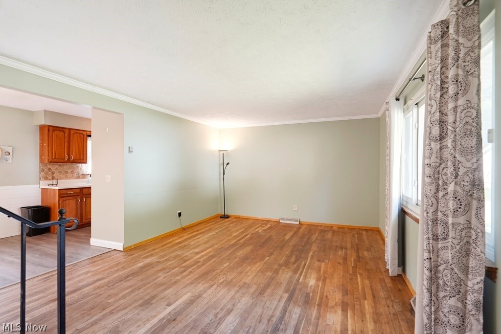 1295 Mohegan Trail Property Photo 7