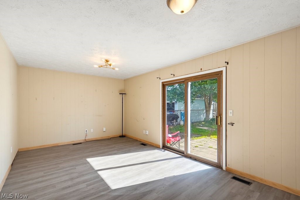 1295 Mohegan Trail Property Photo 15