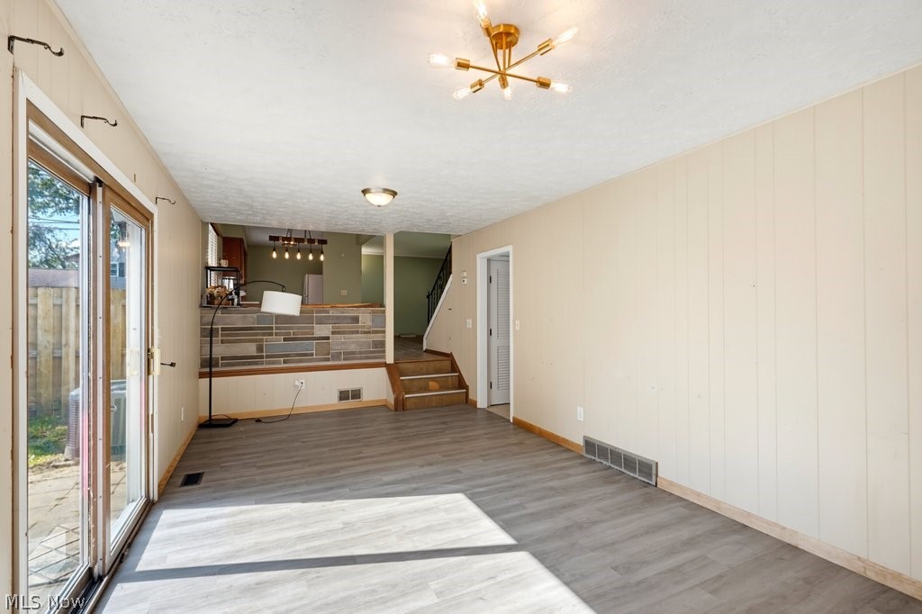 1295 Mohegan Trail Property Photo 18