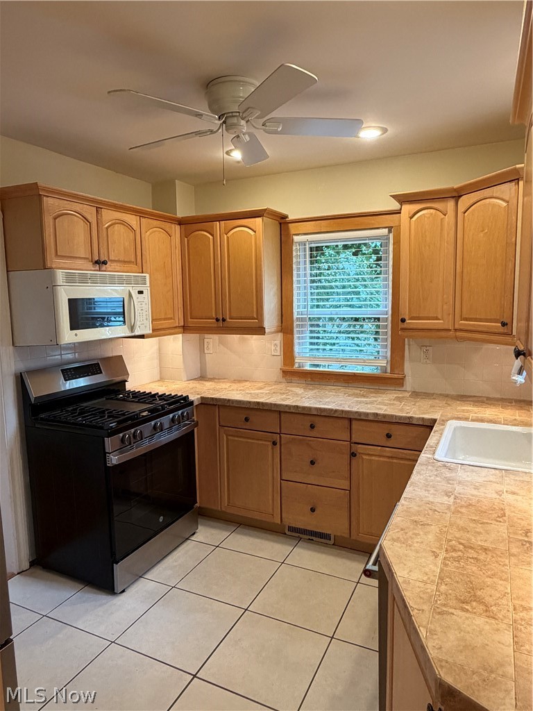 25770 Wolf Road Property Photo 3
