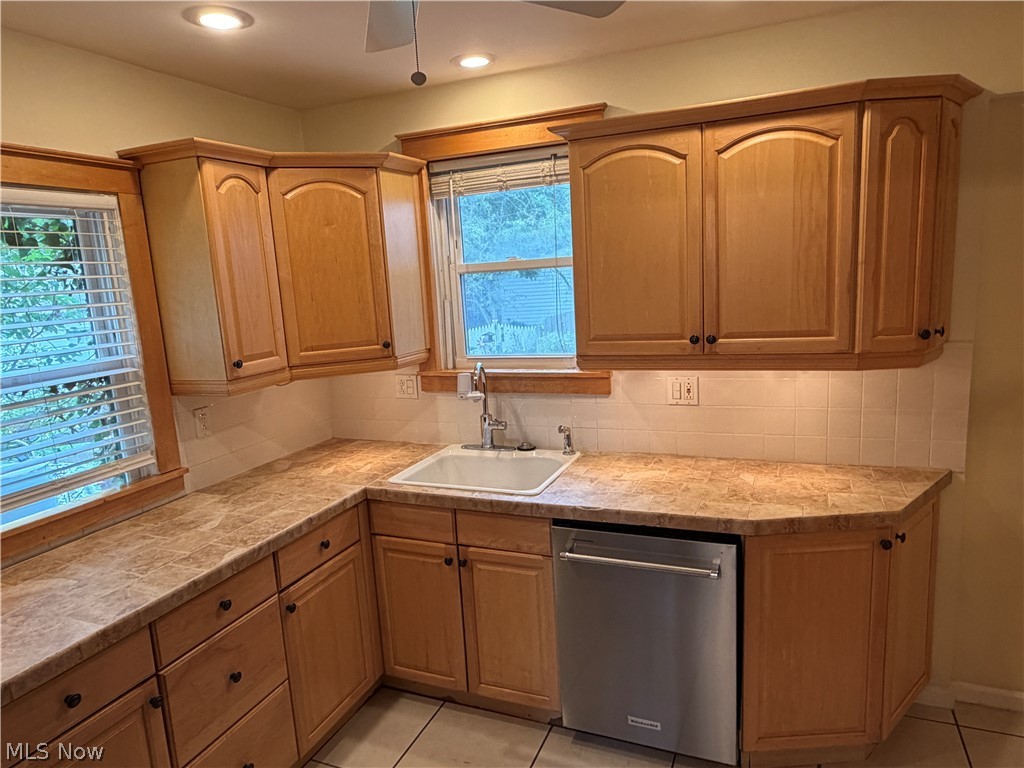 25770 Wolf Road Property Photo 12