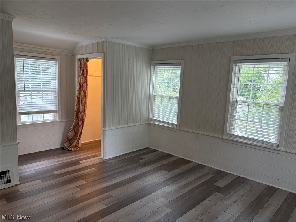 25770 Wolf Road Property Photo 16