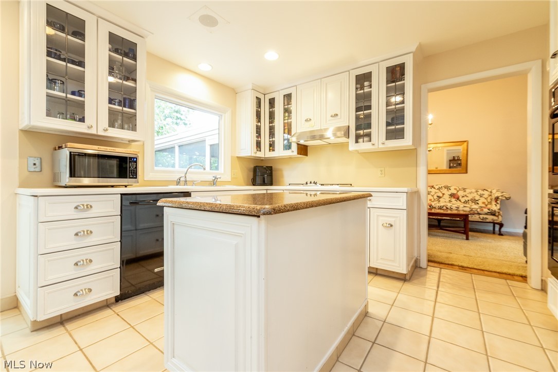 24653 Meldon Boulevard Property Photo 18