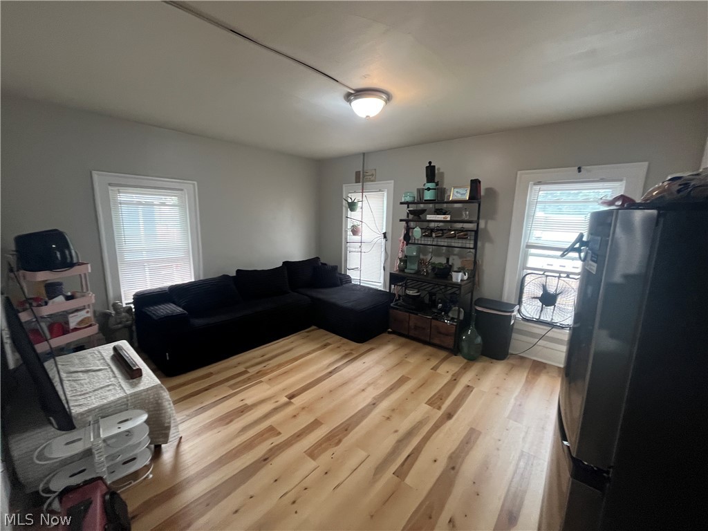 579 Broadway Avenue Property Photo 7