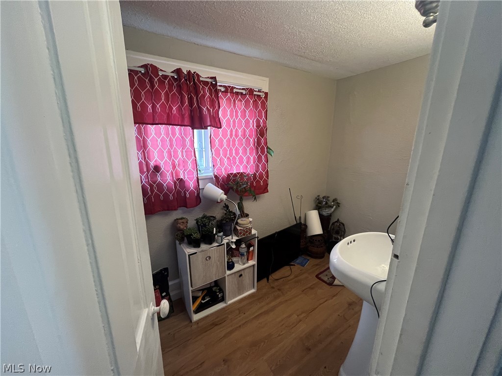 579 Broadway Avenue Property Photo 25