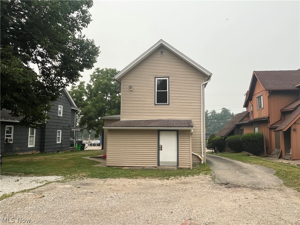 579 Broadway Avenue Property Photo 29