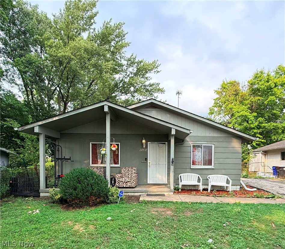 11808 Leeila Avenue Property Photo 1