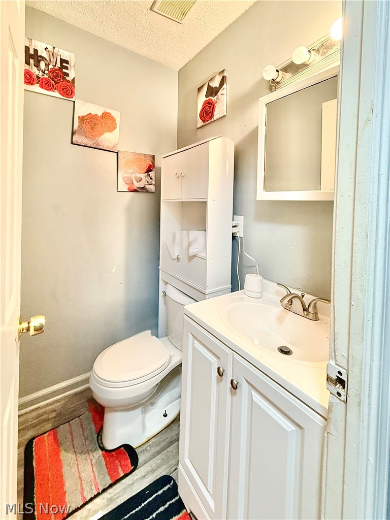 11808 Leeila Avenue Property Photo 15