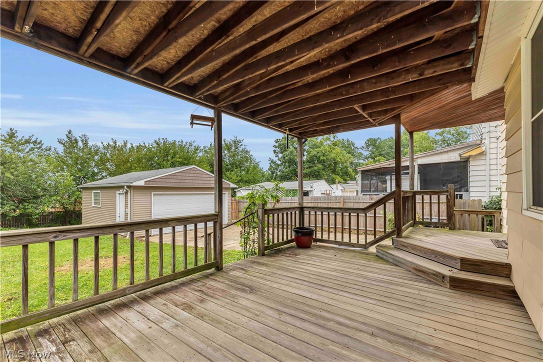 5616 Theota Avenue Property Photo 33