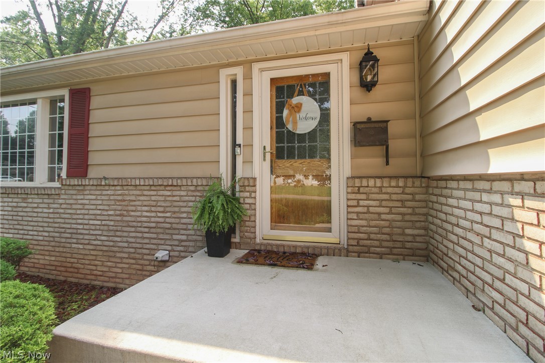 452 Rockland Drive Property Photo 2