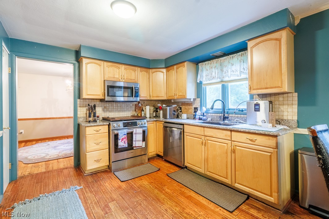 545 Oakridge Drive Property Photo 3