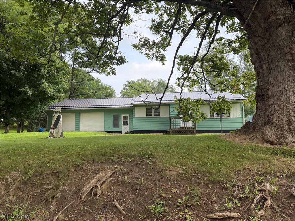 6727 Girdle Road Property Photo 1