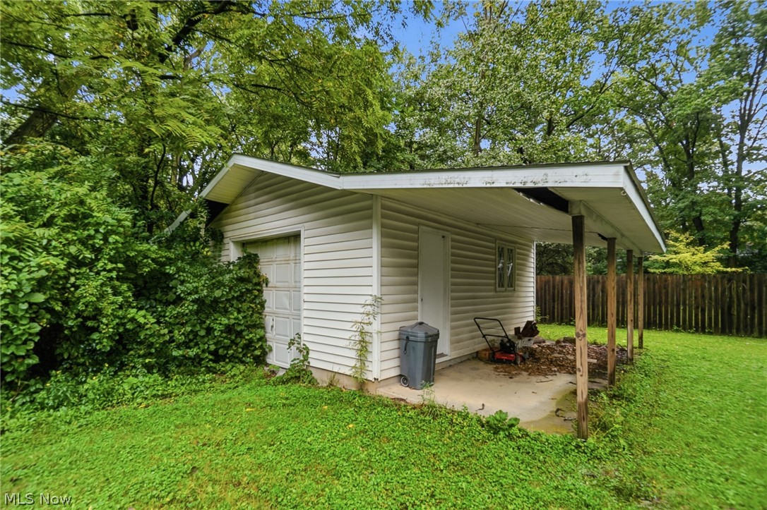 1472 Feeman Avenue Property Photo 28
