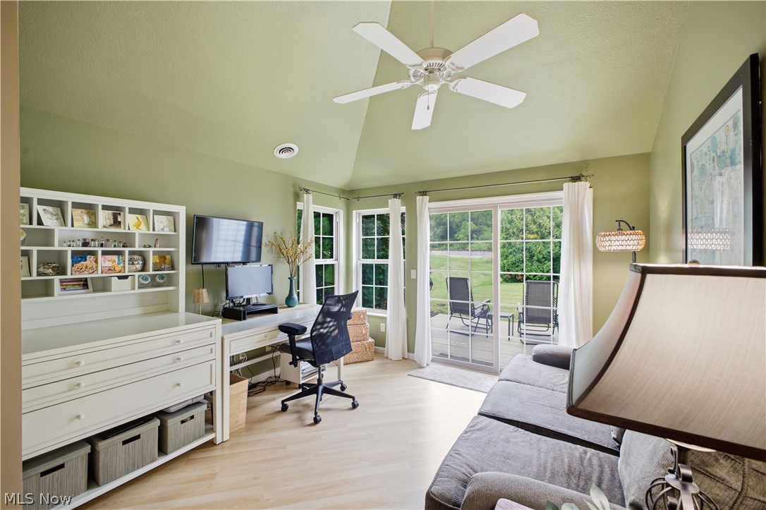 334 Windjammer Drive Property Photo 16