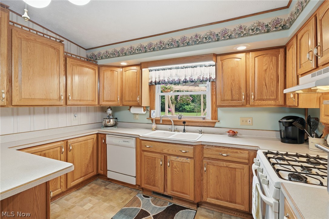 695 Old Forge Road Property Photo 16