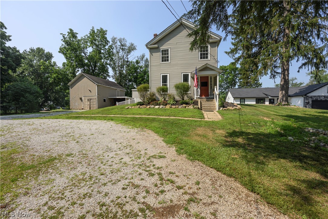 455 River Road Property Photo 2