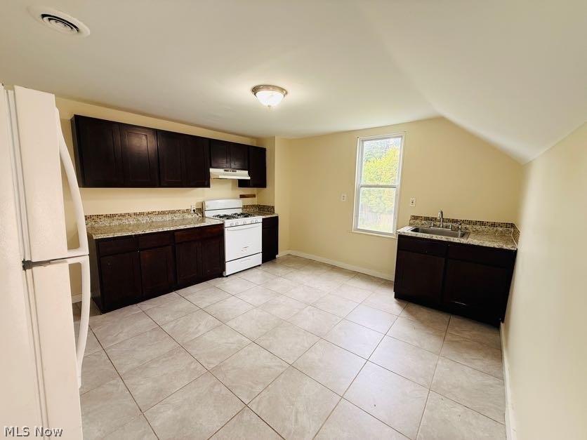 3838 Marvin Avenue Property Photo 3