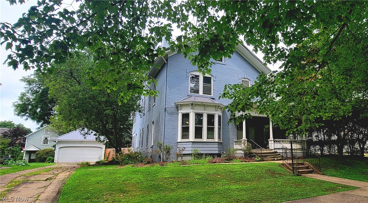207 Washington Street Property Photo 2