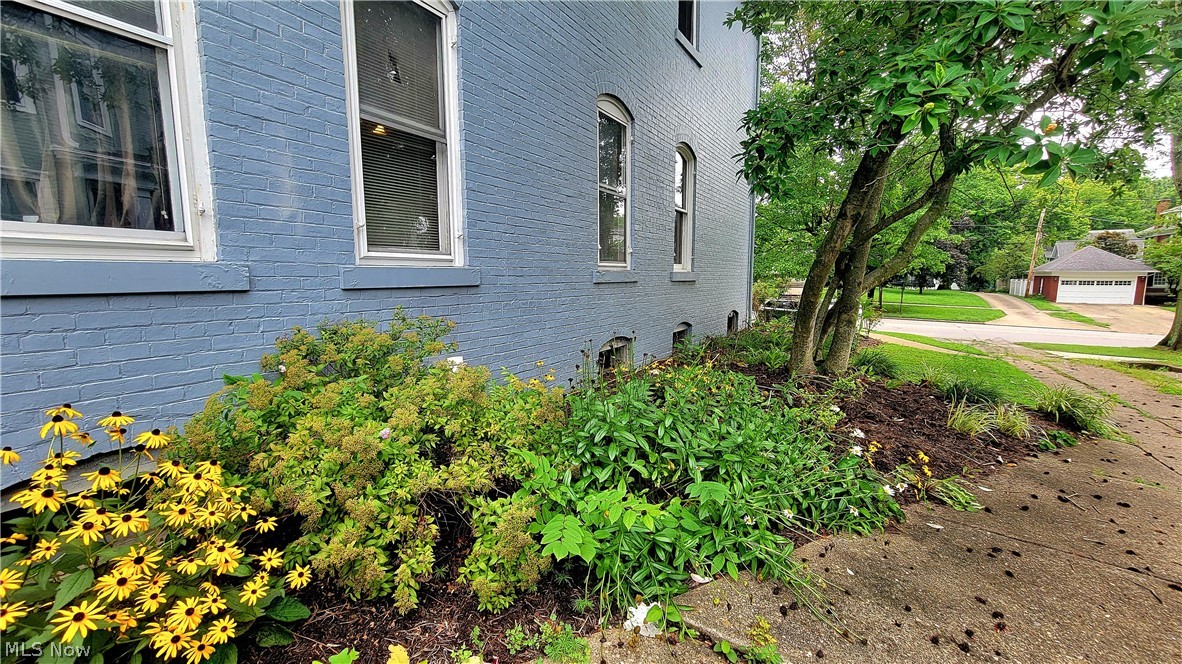 207 Washington Street Property Photo 3