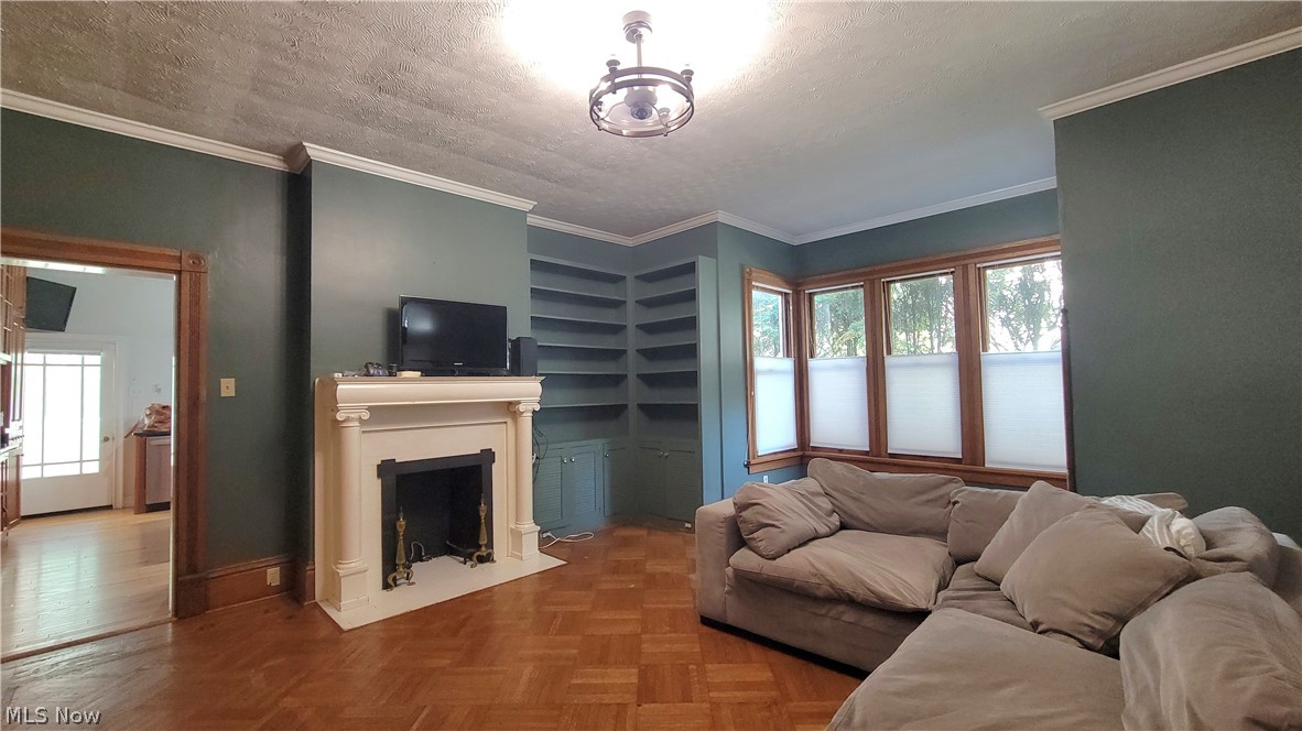 207 Washington Street Property Photo 10