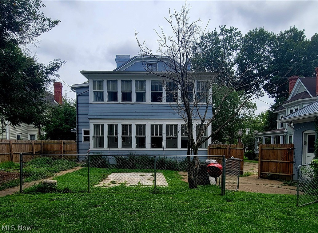 207 Washington Street Property Photo 45