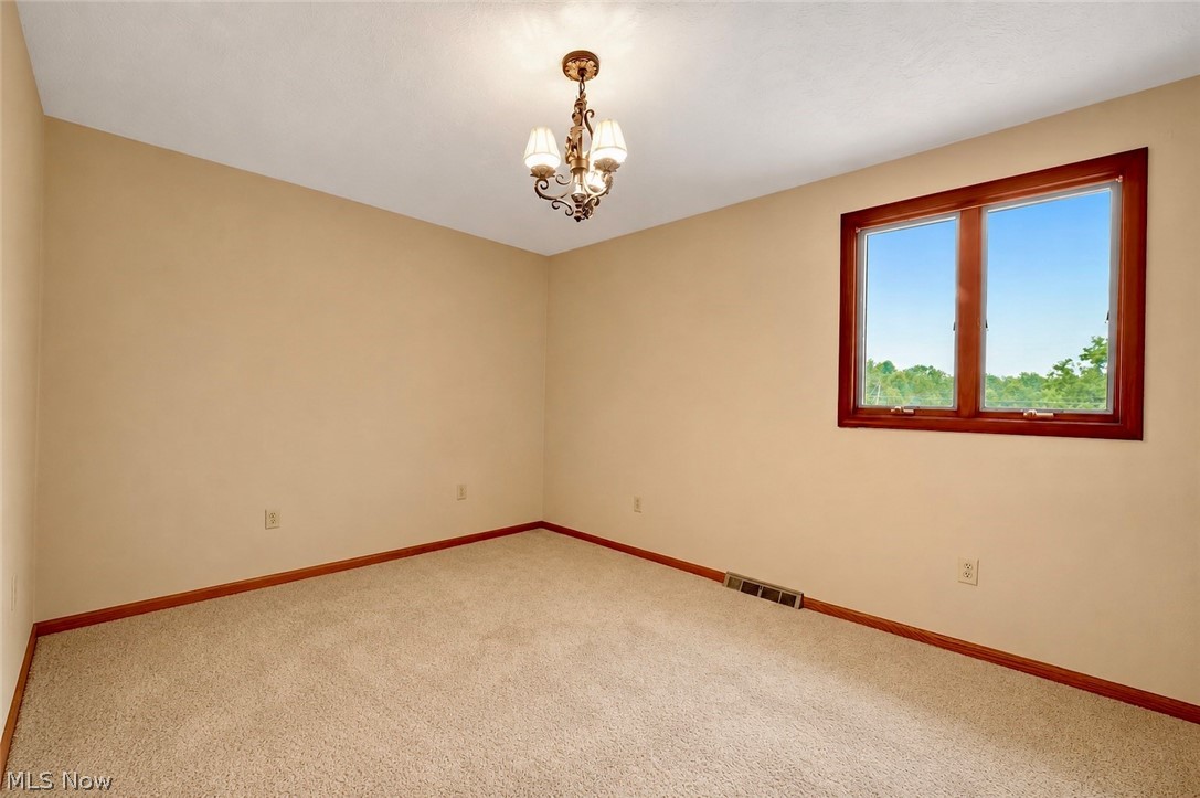679 S Lake Street Property Photo 29