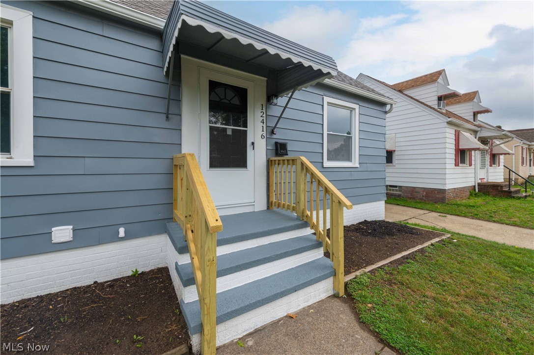12416 Mortimer Avenue Property Photo 3