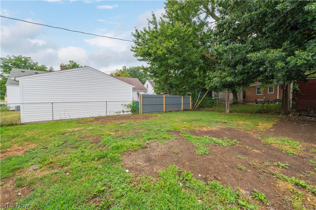 12416 Mortimer Avenue Property Photo 6