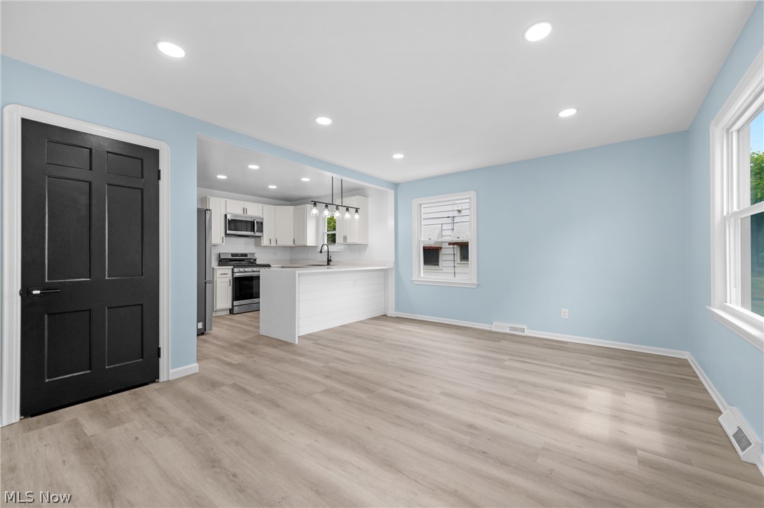 12416 Mortimer Avenue Property Photo 14