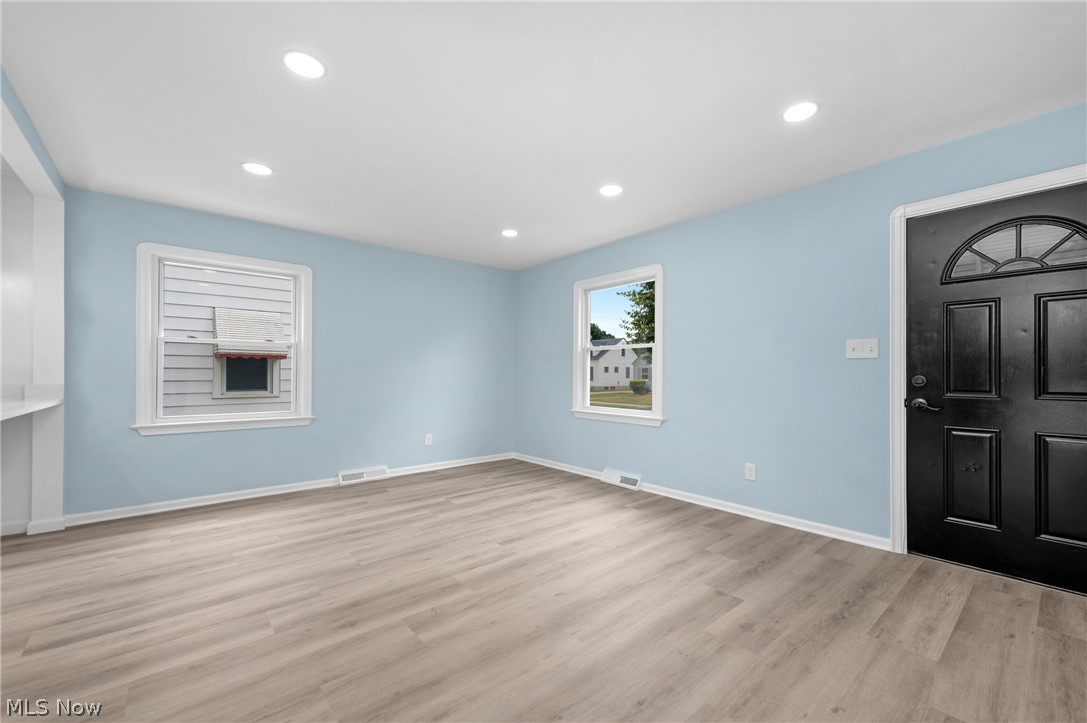 12416 Mortimer Avenue Property Photo 15