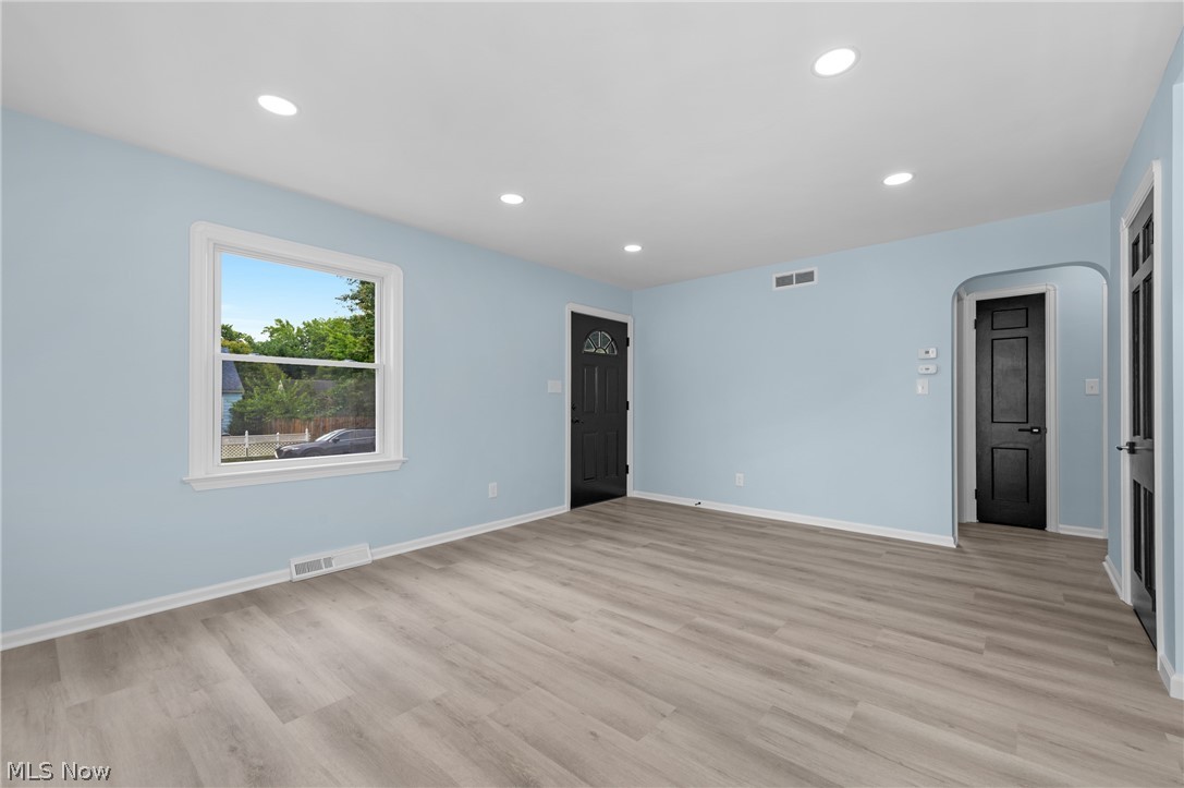12416 Mortimer Avenue Property Photo 16